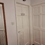 3-beds Sleep 7 With Garden & Private Parking *