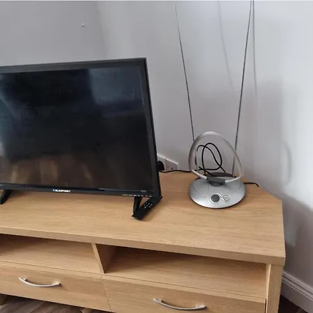 3-beds Sleep 7 With Garden & Private Parking Semesterbostad Carrick on Shannon