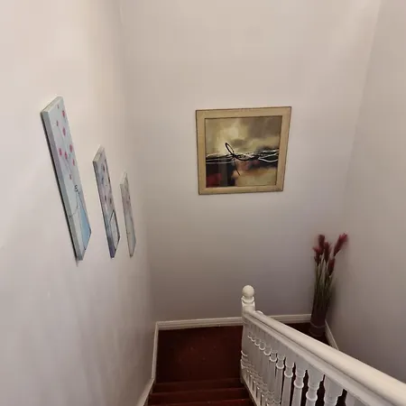 Holiday home 3 Bedrooms - Sleep 7 - Garden - Private Parking Carrick-on-Shannon