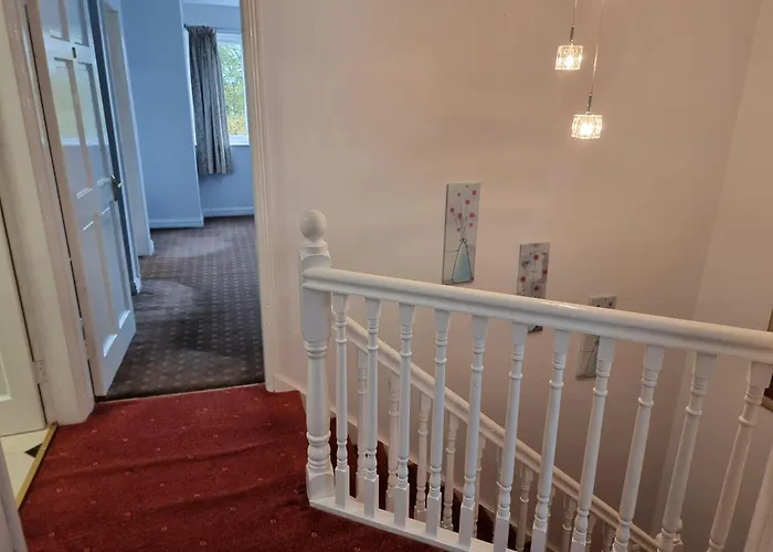 3-beds Sleep 7 With Garden & Private Parking * Carrick on Shannon